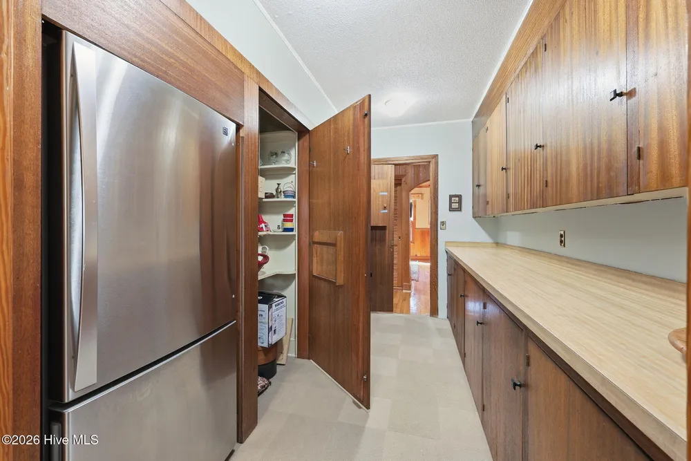 535 E Morganton Rd, Southern Pines, NC 28387
