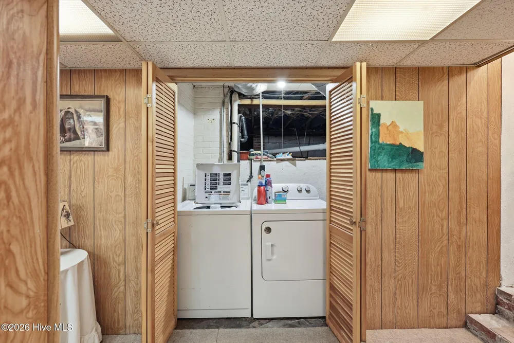 535 E Morganton Rd, Southern Pines, NC 28387