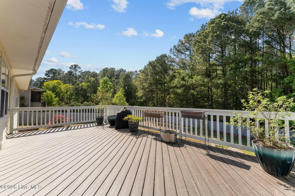 355 Queens Cove Way, Carthage, NC 28327