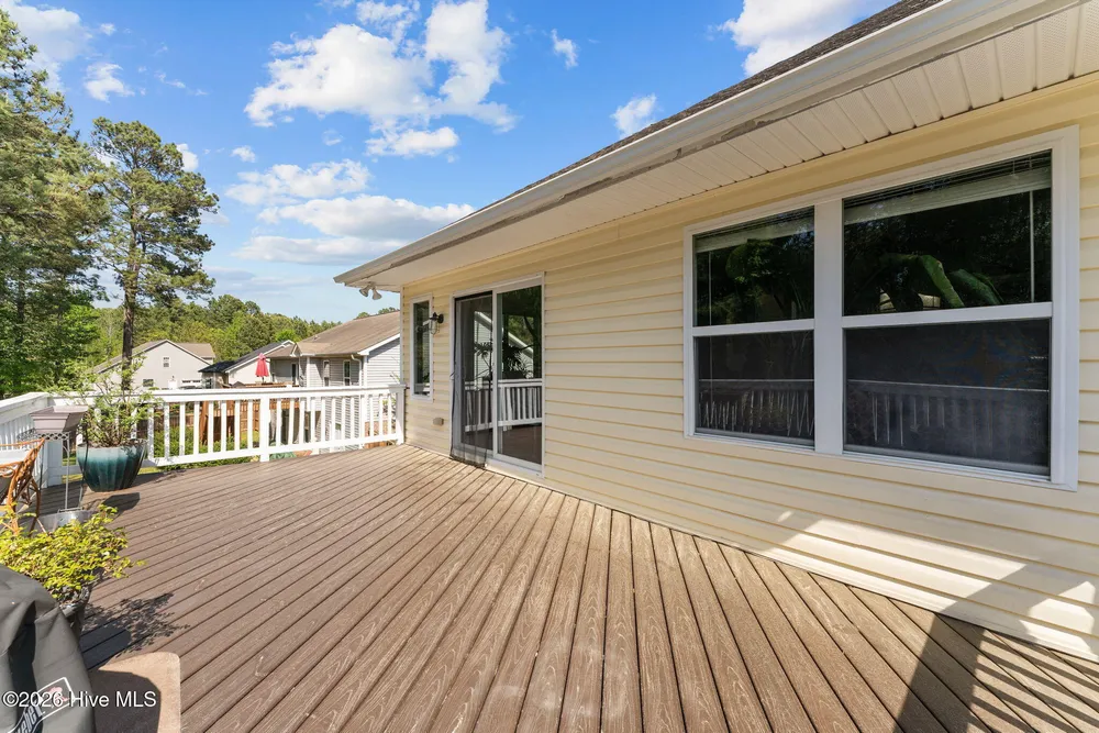 355 Queens Cove Way, Carthage, NC 28327