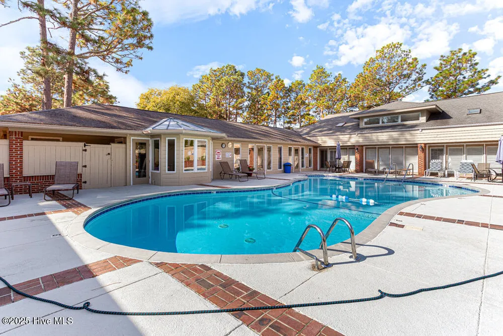 385 Pinehurst Trace Dr, Pinehurst, NC 28374