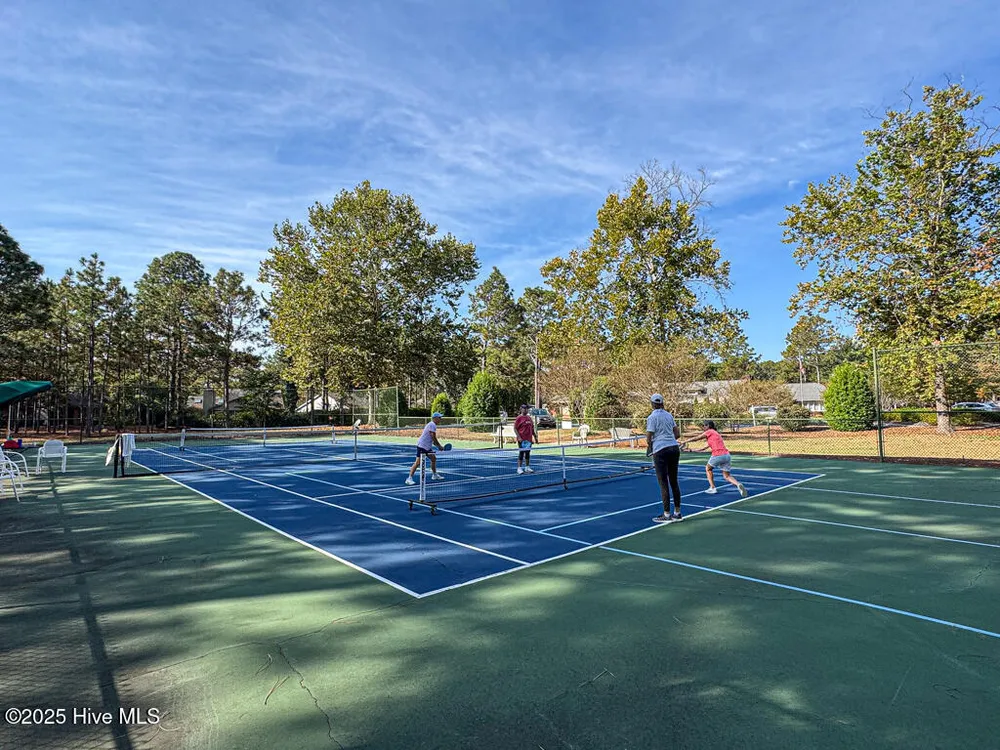 385 Pinehurst Trace Dr, Pinehurst, NC 28374