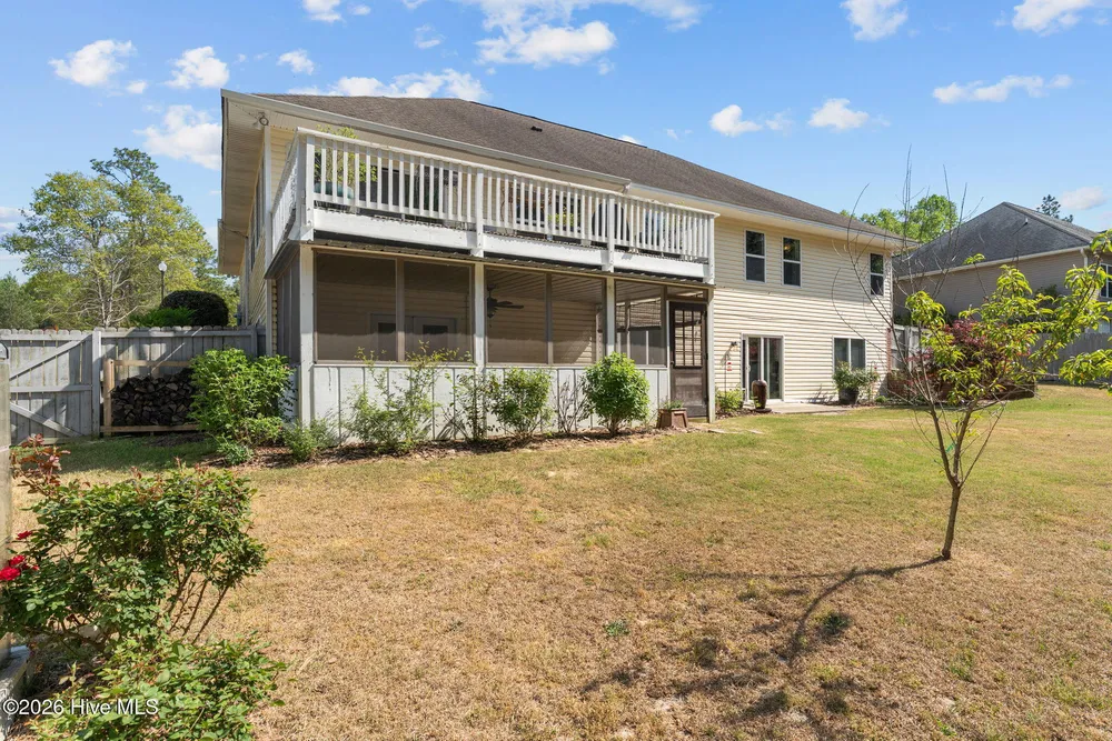 355 Queens Cove Way, Carthage, NC 28327