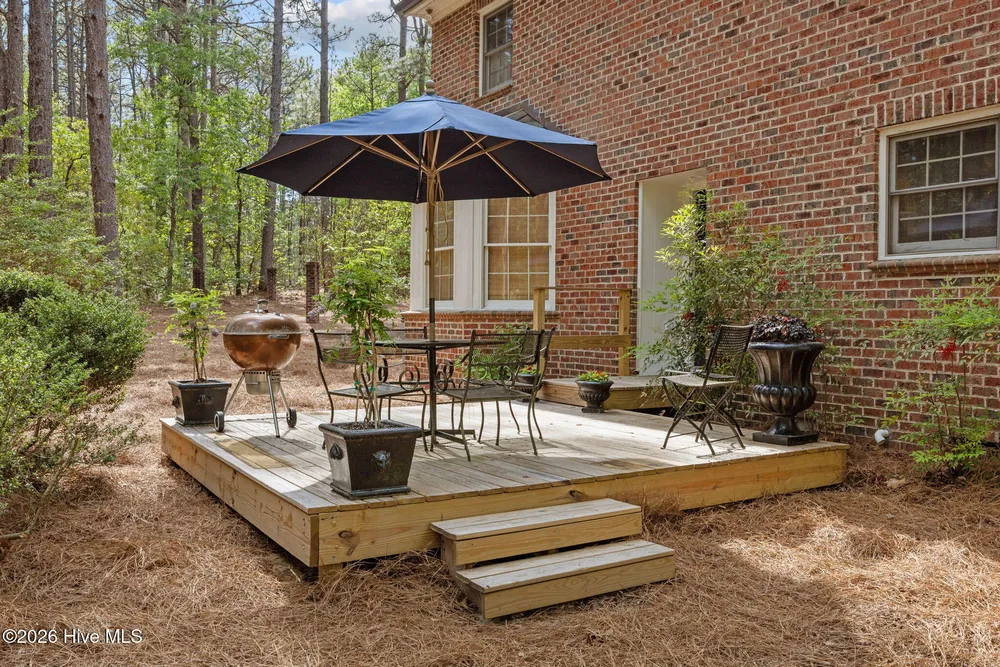 385 Lake Dornoch Dr, Pinehurst, NC 28374