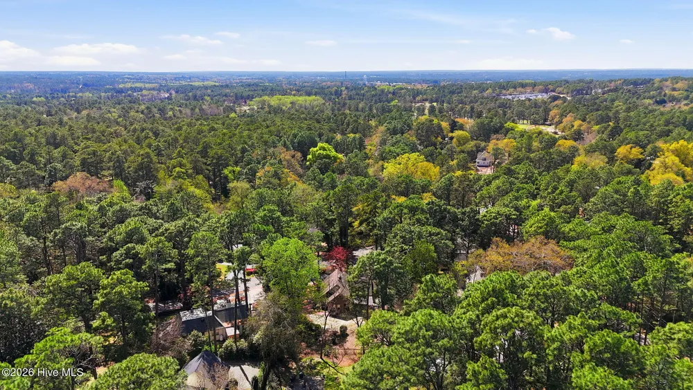 535 E Morganton Rd, Southern Pines, NC 28387