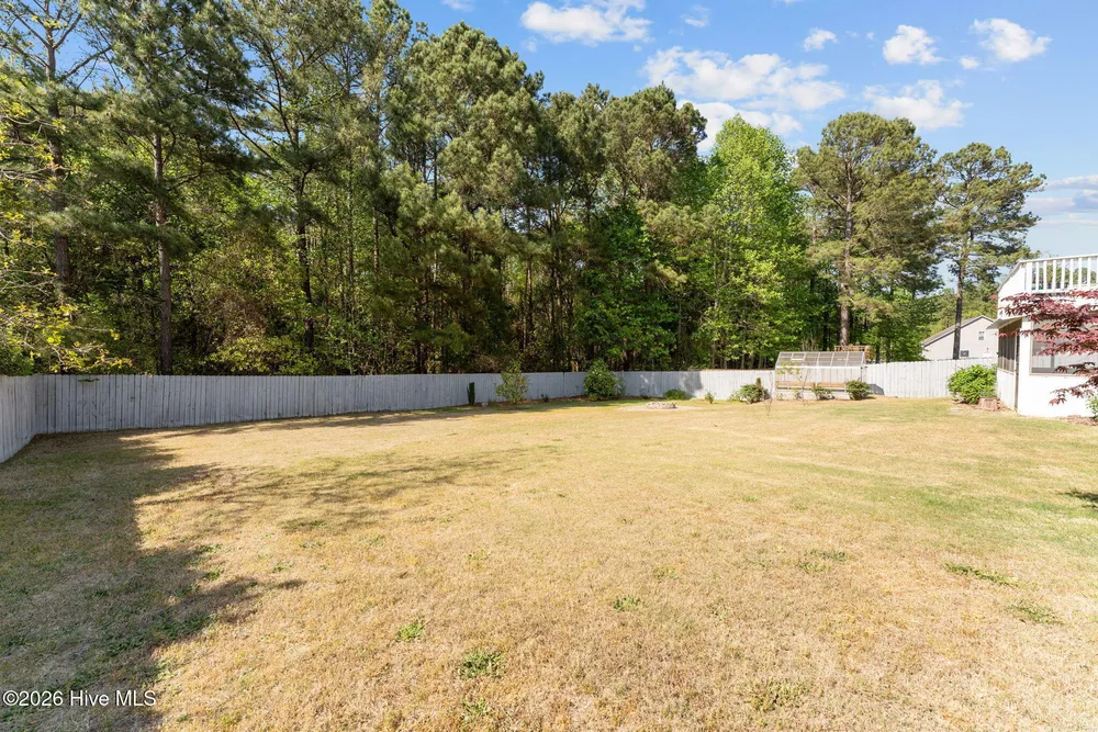 355 Queens Cove Way, Carthage, NC 28327