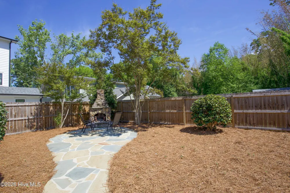 225 E Vermont Ave, Southern Pines, NC 28387