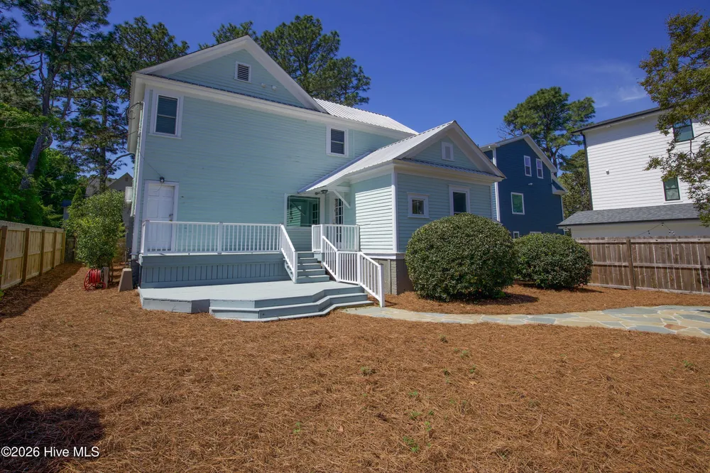 225 E Vermont Ave, Southern Pines, NC 28387