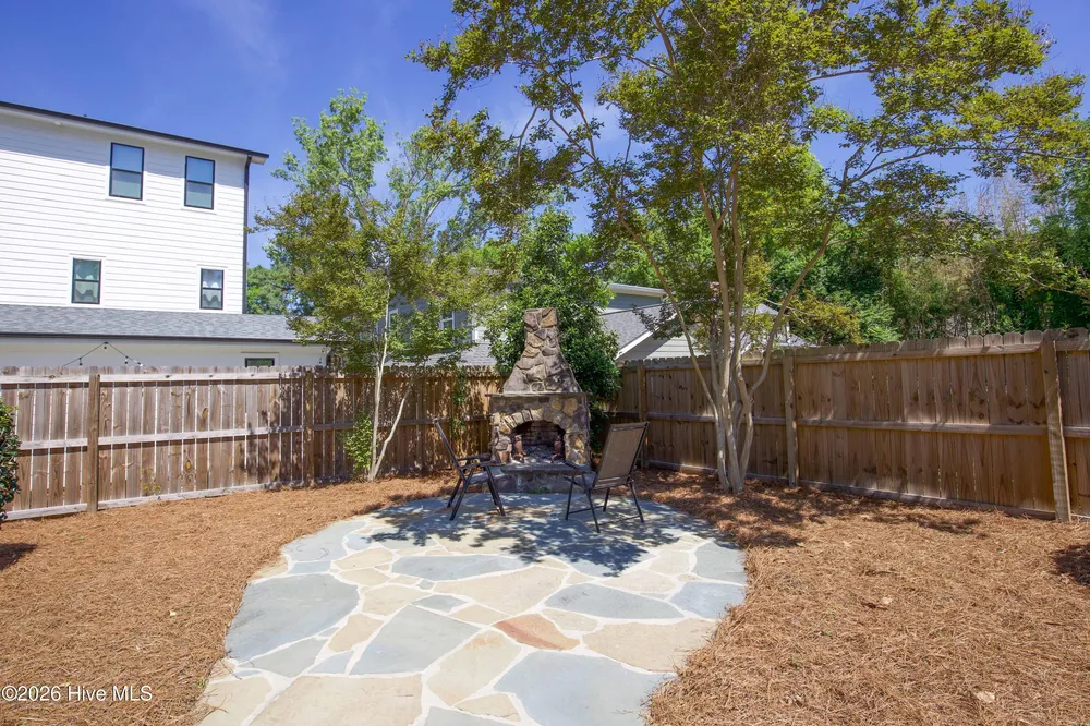 225 E Vermont Ave, Southern Pines, NC 28387