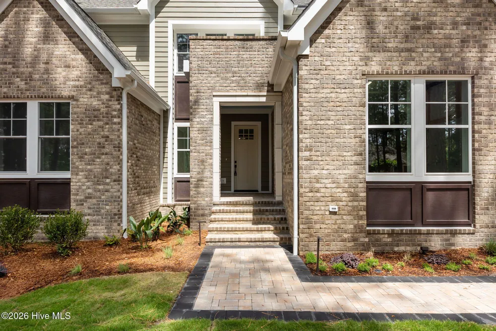 62 McMichael Dr, Pinehurst, NC 28374