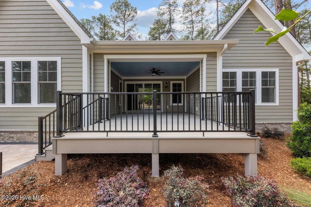 62 McMichael Dr, Pinehurst, NC 28374