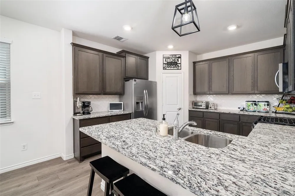 1717 Katelynn Ln, Anna, TX 75409