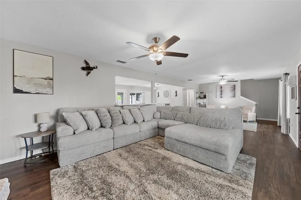 128 E Johnson St, Hewitt, TX 76643