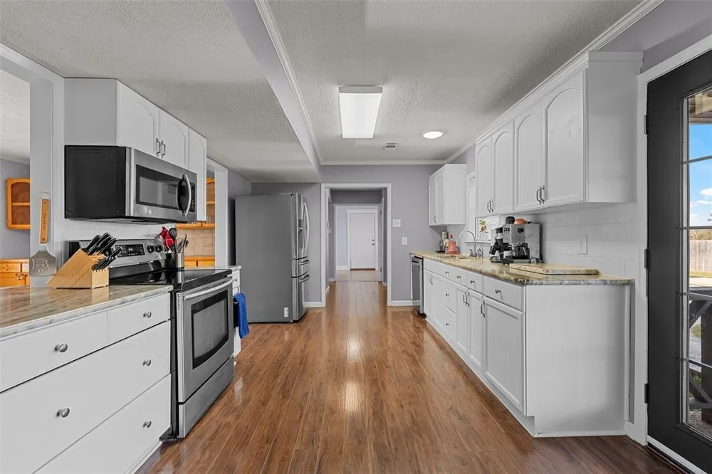 398 Bluebonnett Ln, Lorena, TX 76655