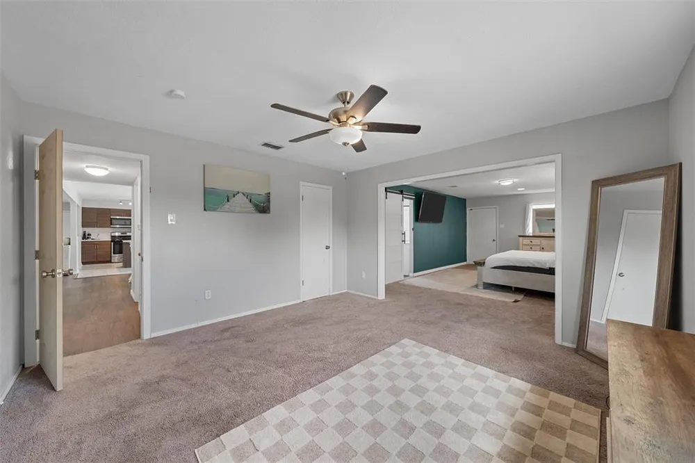 128 E Johnson St, Hewitt, TX 76643
