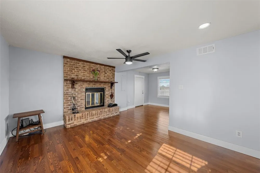 398 Bluebonnett Ln, Lorena, TX 76655