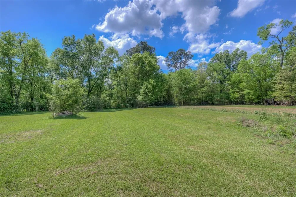 913 Pine Hill Rd, Shreveport, LA 71107-3132