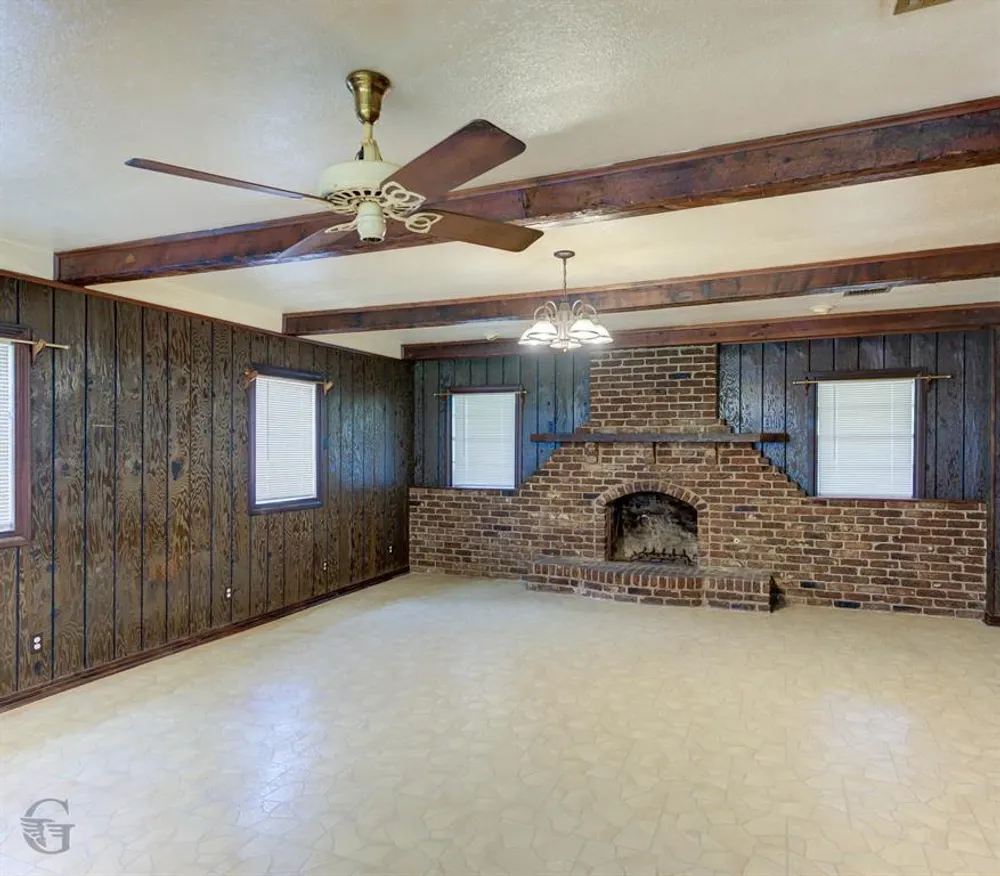 913 Pine Hill Rd, Shreveport, LA 71107-3132