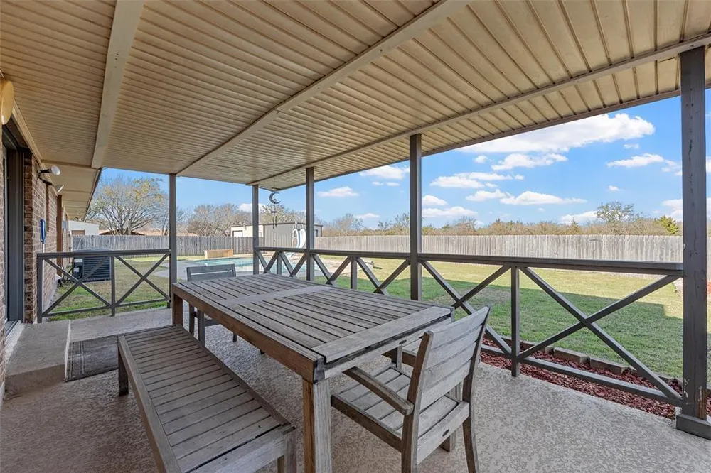 398 Bluebonnett Ln, Lorena, TX 76655