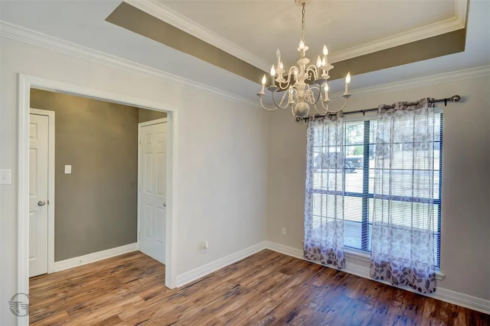 4930 Beechwood Hills Dr, Shreveport, LA 71107