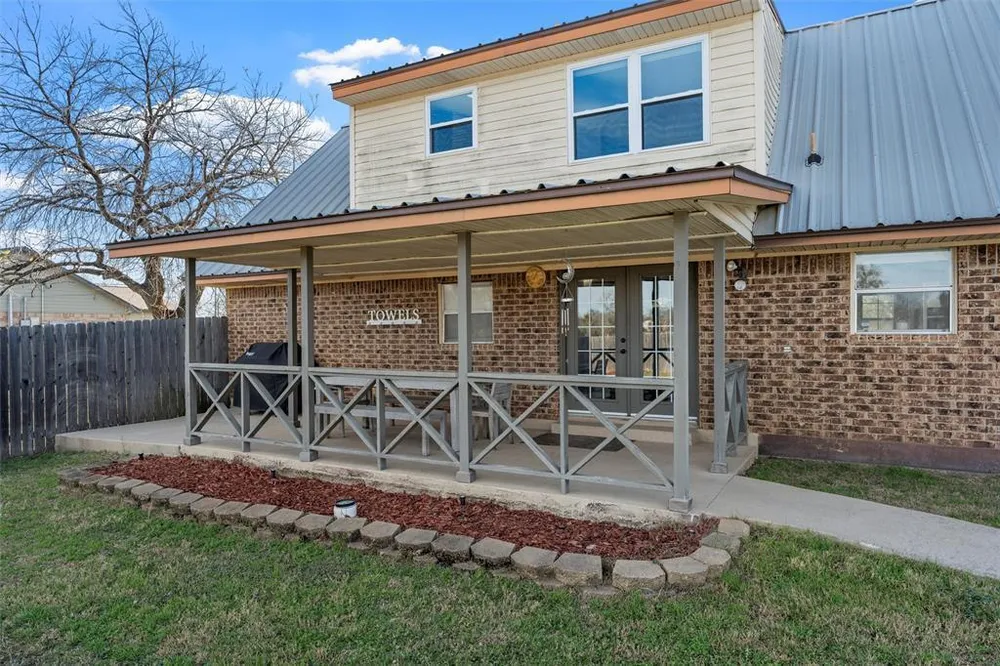 398 Bluebonnett Ln, Lorena, TX 76655