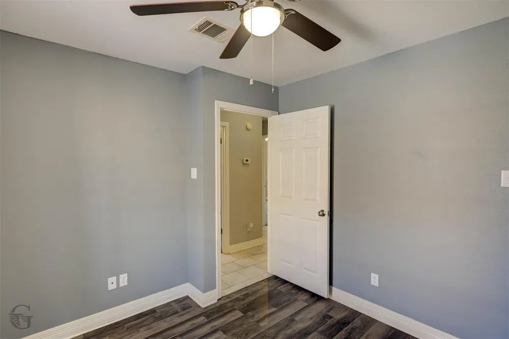 4930 Beechwood Hills Dr, Shreveport, LA 71107
