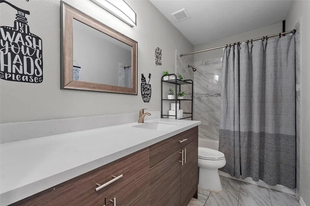 128 E Johnson St, Hewitt, TX 76643