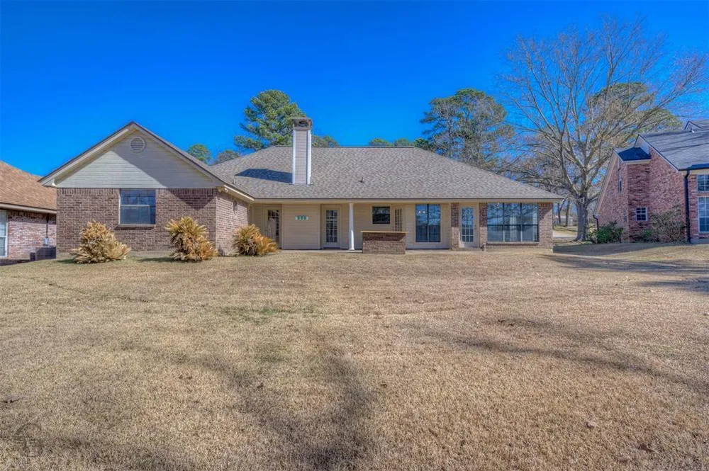 4930 Beechwood Hills Dr, Shreveport, LA 71107