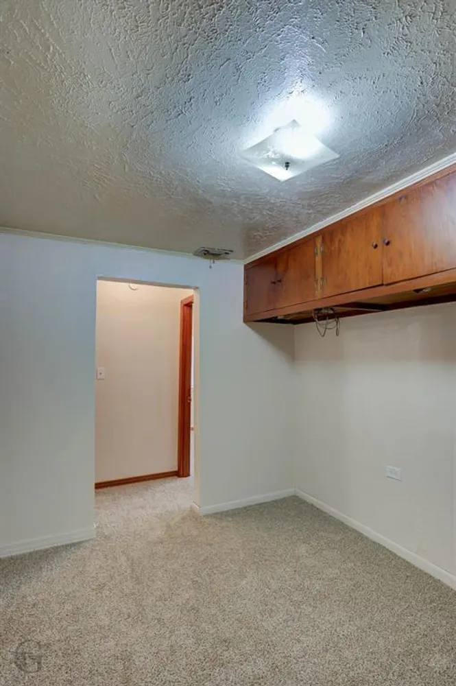 913 Pine Hill Rd, Shreveport, LA 71107-3132