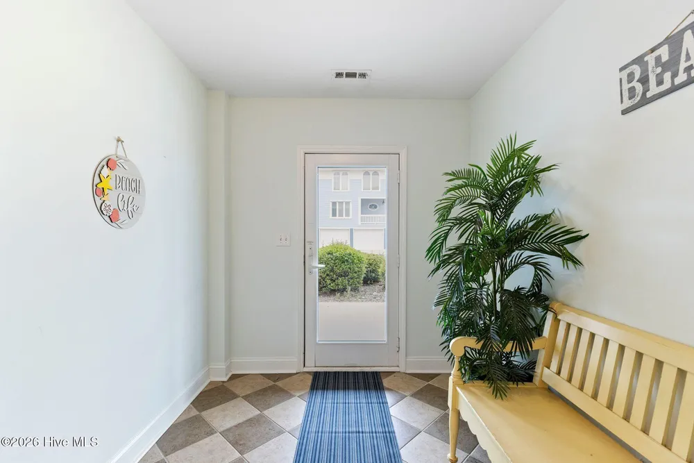 422 S Fort Fisher Blvd, Kure Beach, NC 28449