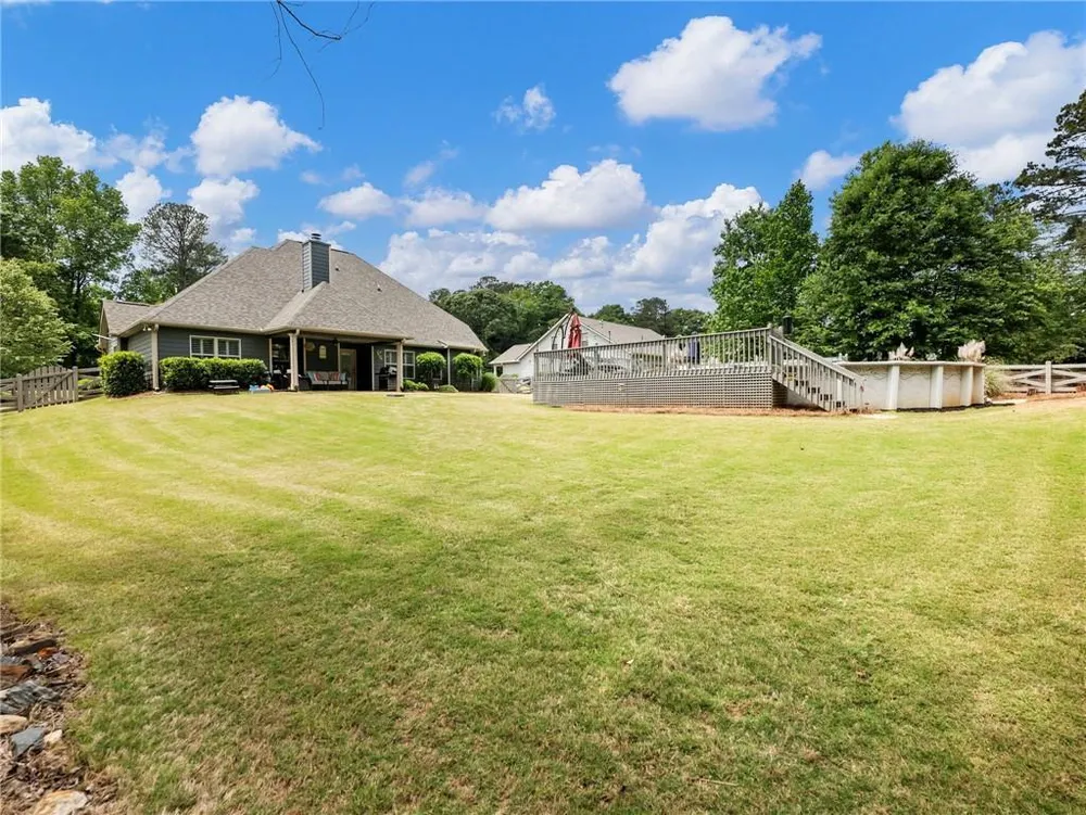 727 Brannon Holder Rd, Winder, GA 30680