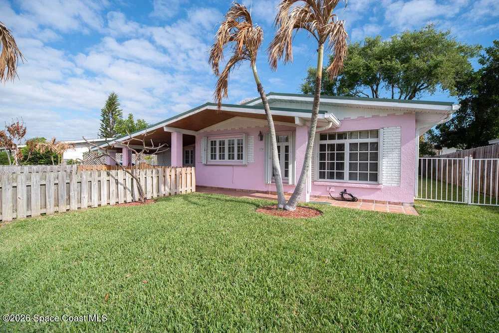 238 Harbor Dr, Cape Canaveral, FL 32920