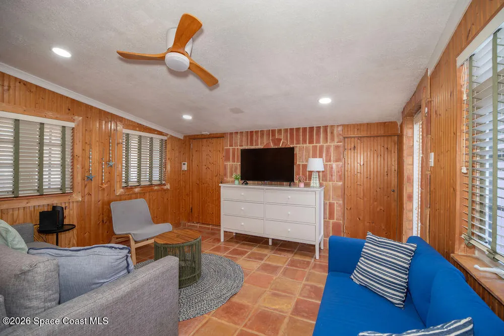 238 Harbor Dr, Cape Canaveral, FL 32920