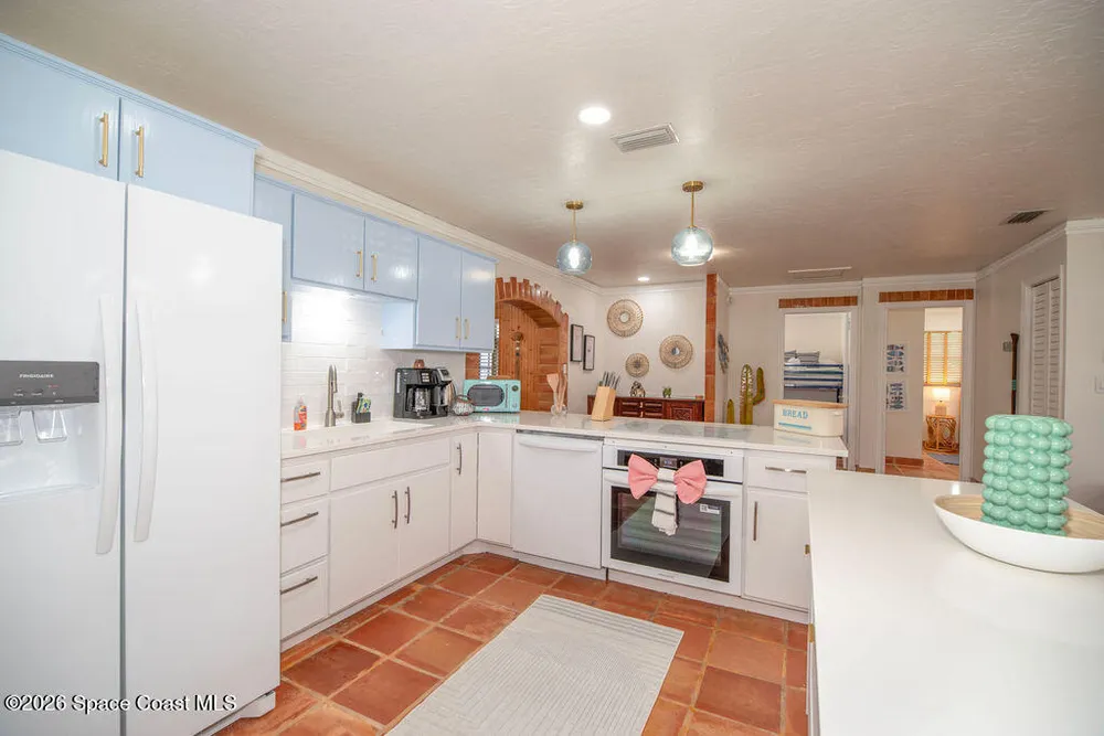 238 Harbor Dr, Cape Canaveral, FL 32920
