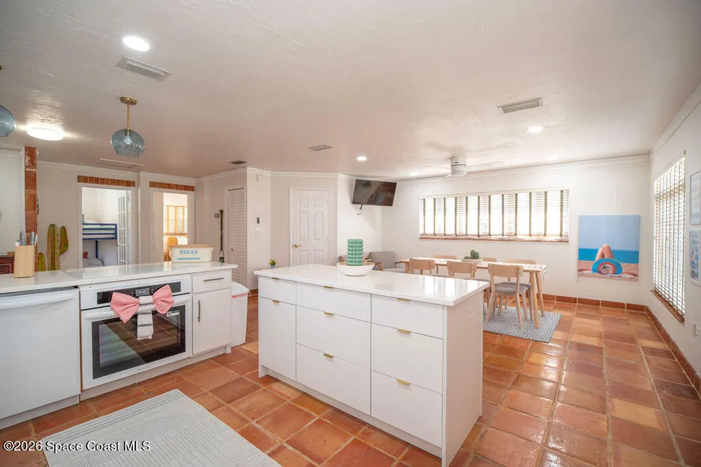 238 Harbor Dr, Cape Canaveral, FL 32920
