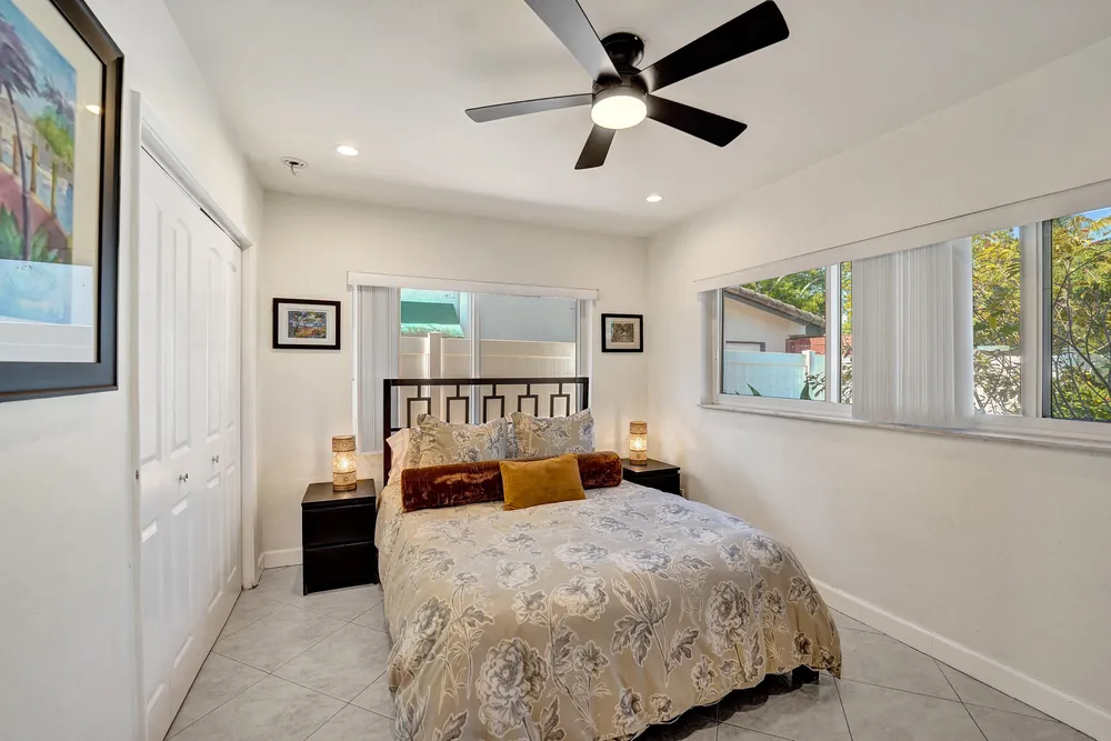 1036 NE 9th Ave, Fort Lauderdale, FL 33304
