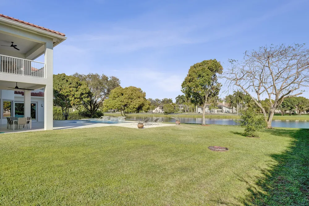 2846 Juniper Ln, Davie, FL 33330