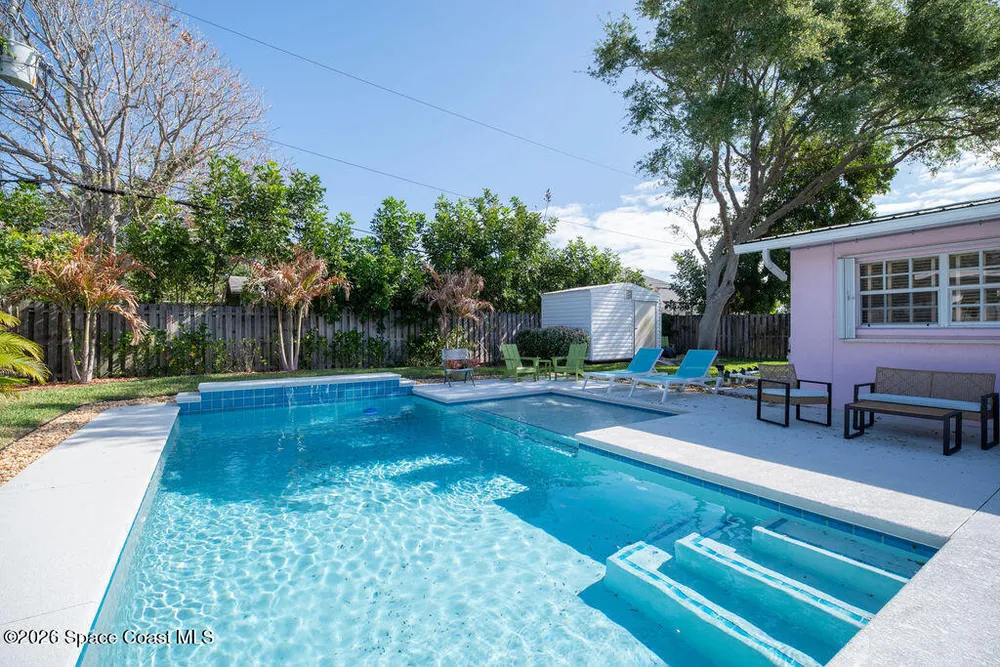 238 Harbor Dr, Cape Canaveral, FL 32920