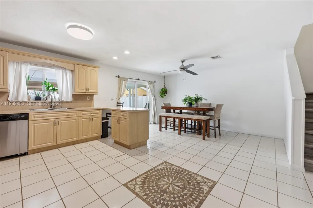 14600 Ashland Pl, Davie, FL 33325
