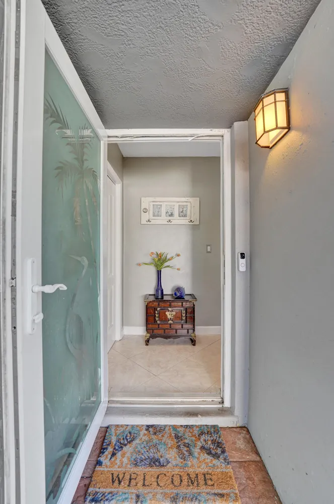 1036 NE 9th Ave, Fort Lauderdale, FL 33304