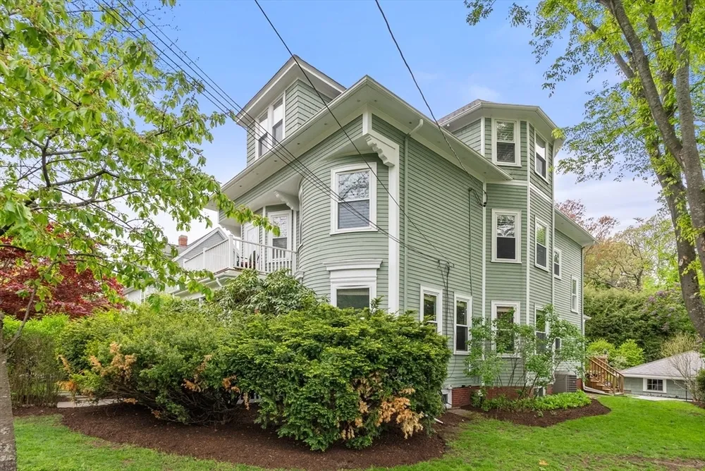 1469 Centre St, Newton, MA 02461