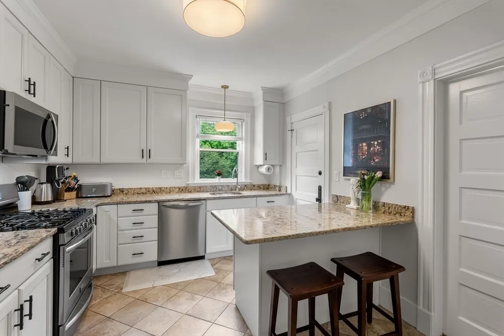 1469 Centre St, Newton, MA 02461
