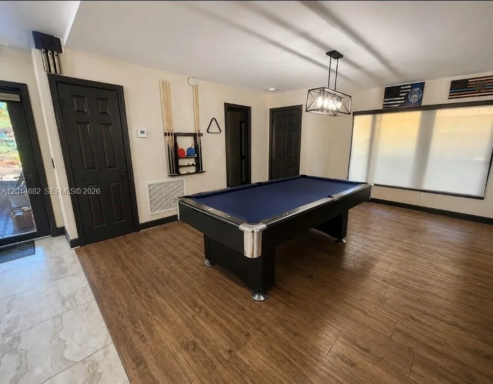 8882 SW 1st Pl, Coral Springs, FL 33071
