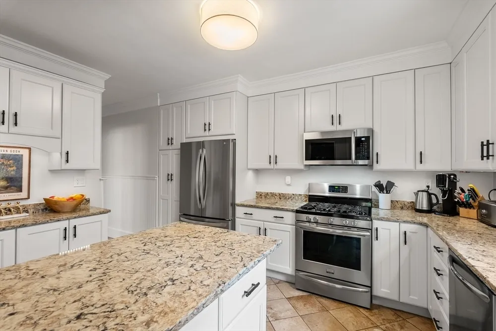 1469 Centre St, Newton, MA 02461