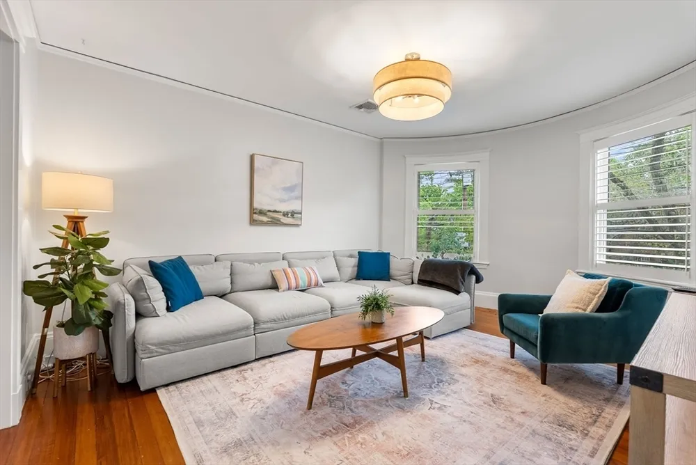 1469 Centre St, Newton, MA 02461