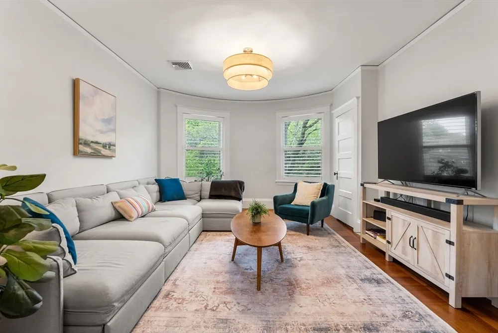 1469 Centre St, Newton, MA 02461