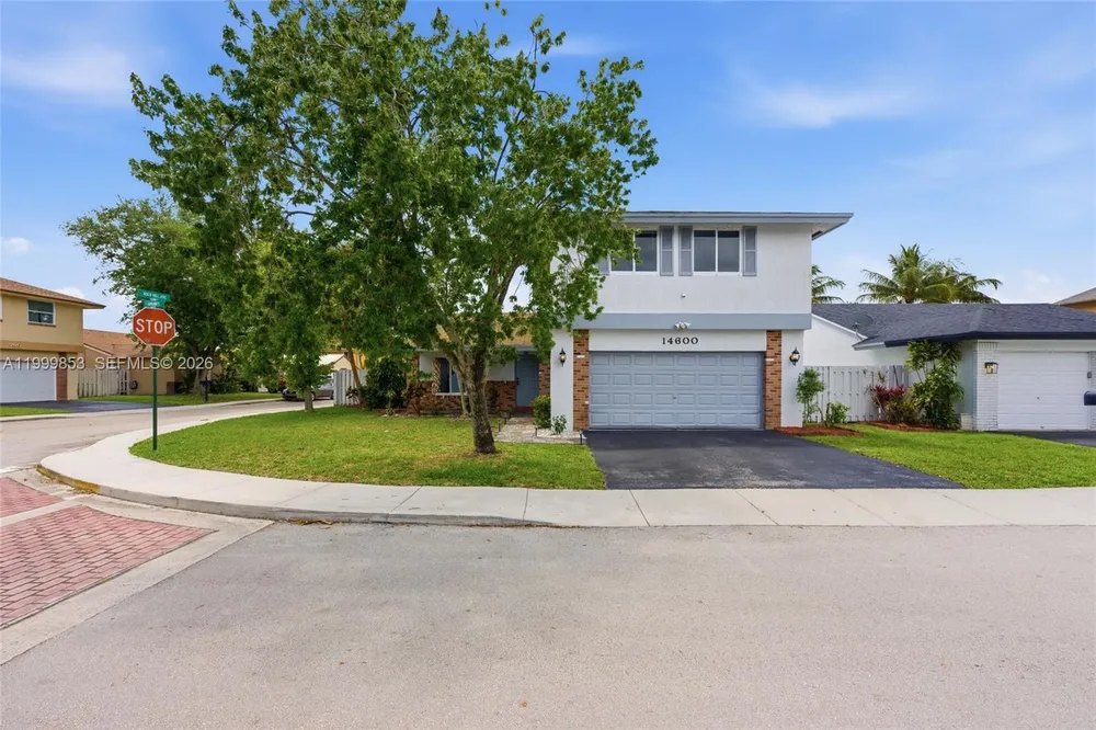 14600 Ashland Pl, Davie, FL 33325