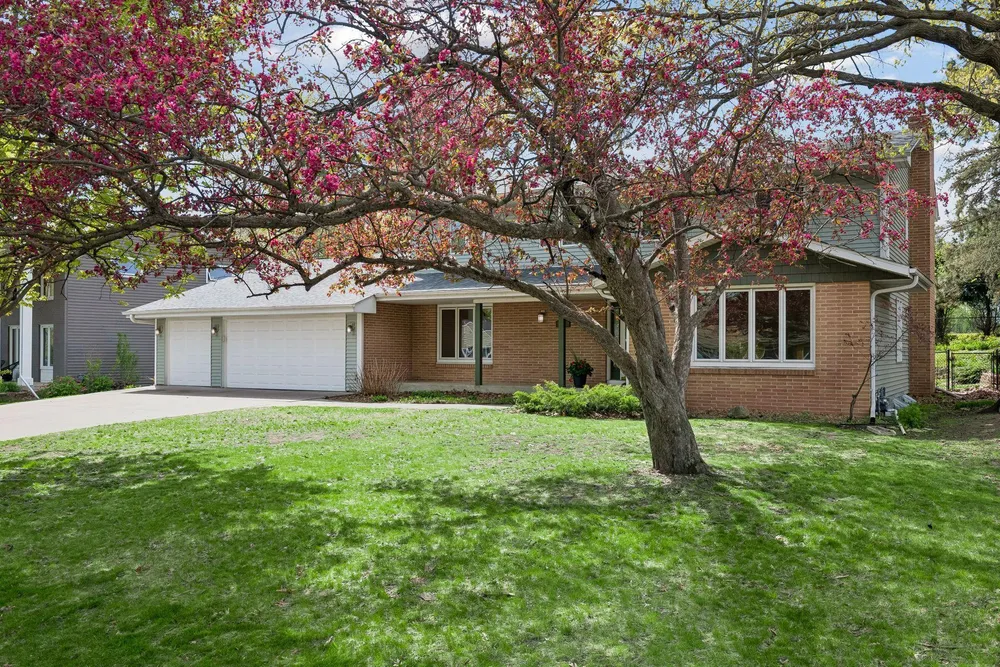 8817 Westmoreland Ln, Saint Louis Park, MN 55426