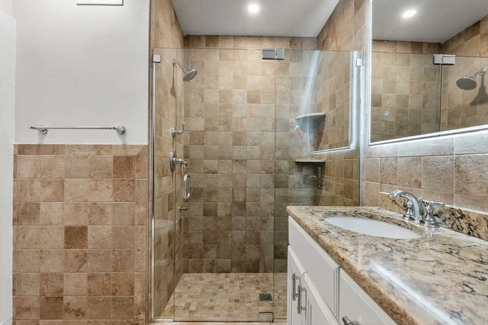 1469 Centre St, Newton, MA 02461