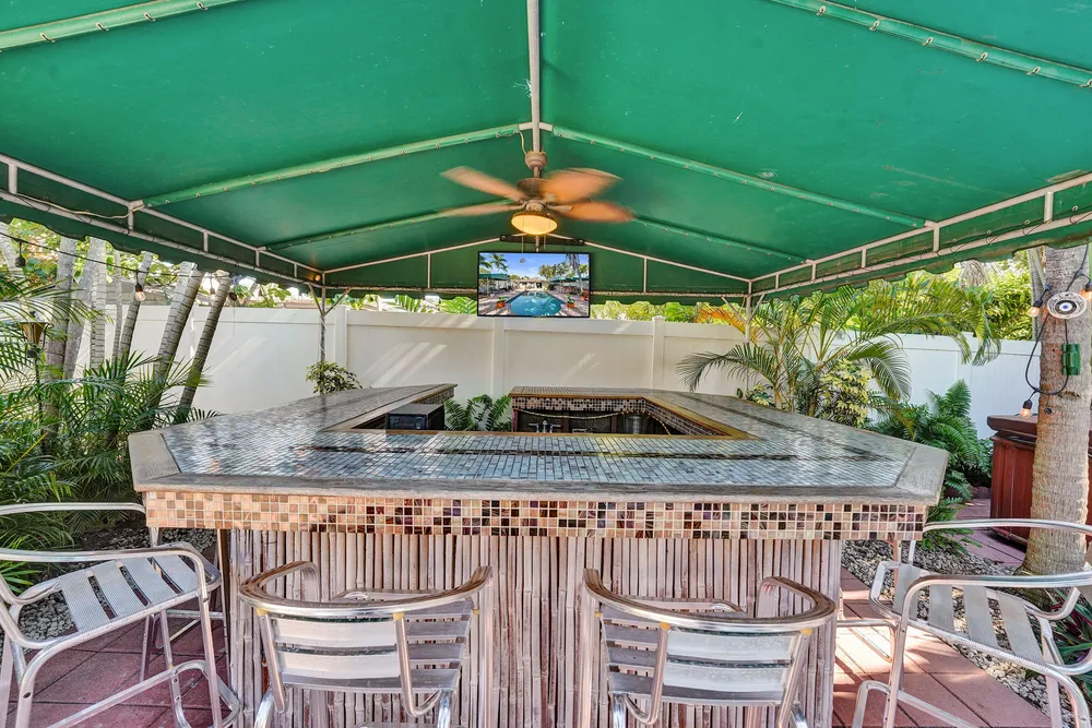 1036 NE 9th Ave, Fort Lauderdale, FL 33304